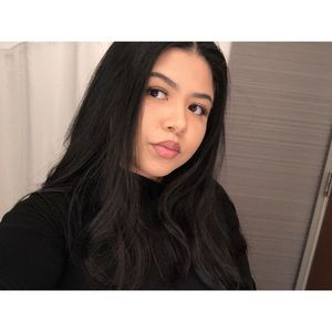 Meet your Posher, Lesly